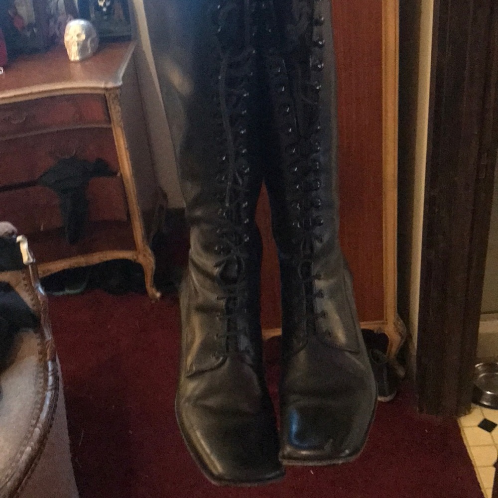 🦇Freelance Classics Victorian Goth Boots🦇 - Picture 8 of 8